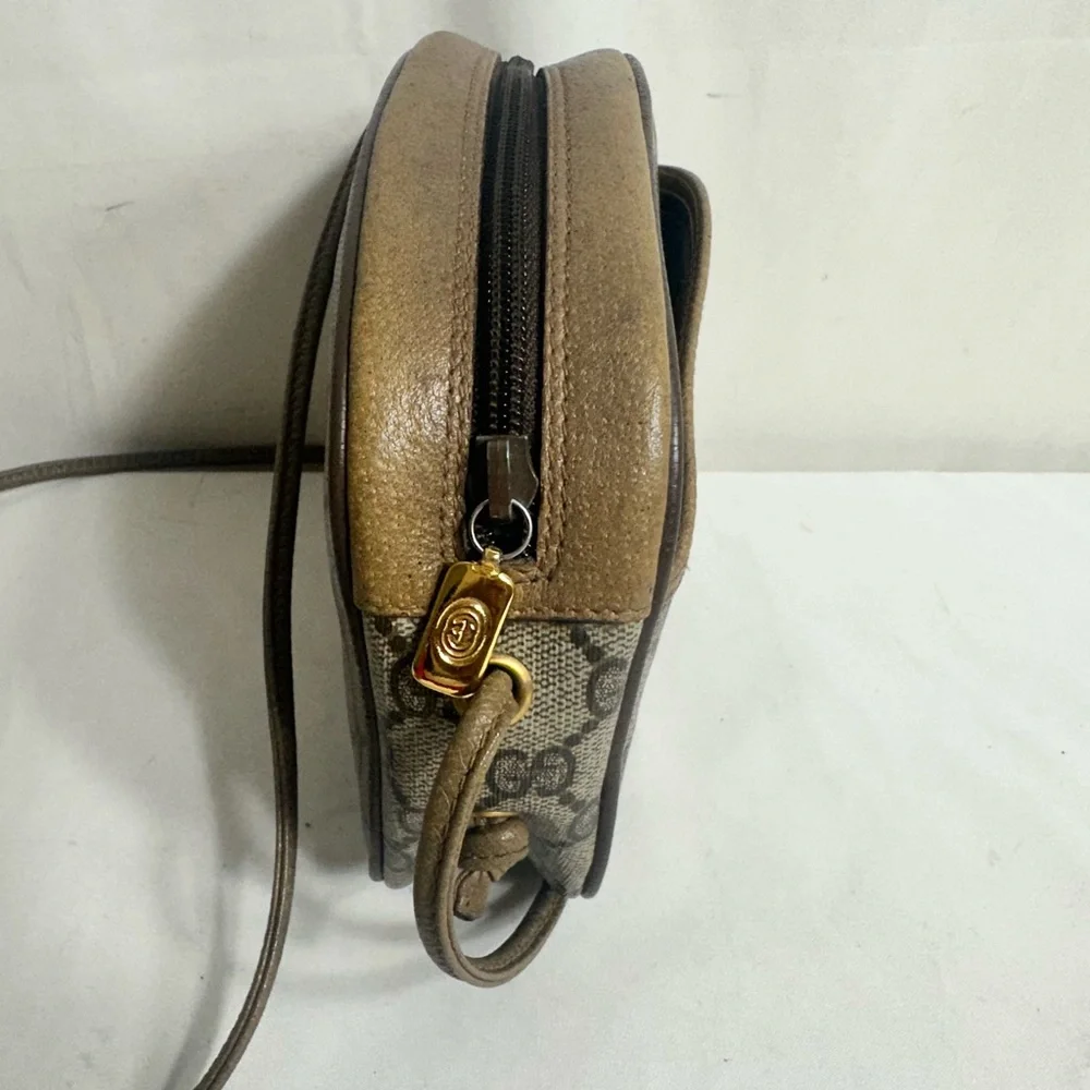 Gucci Shoulder Bag - Picture 4 of 10